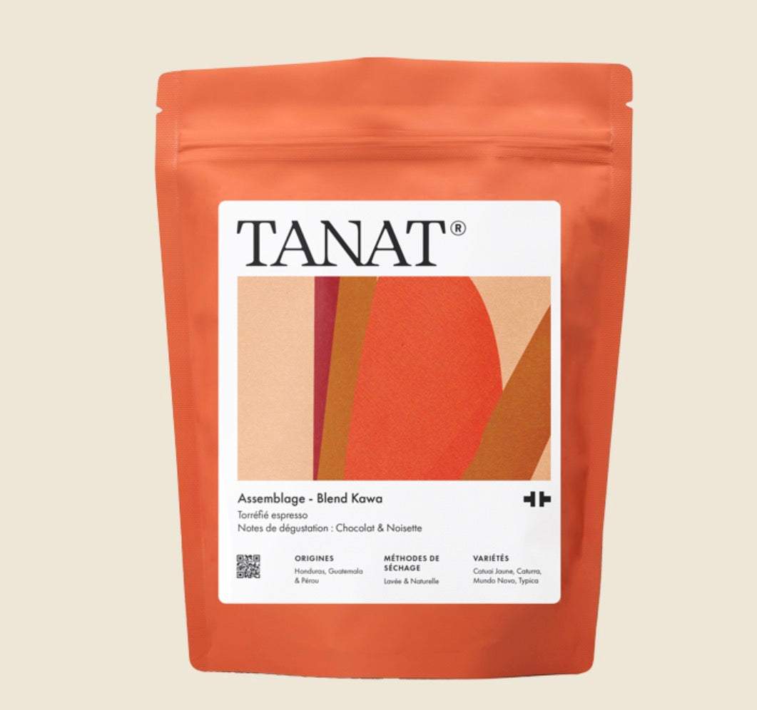 Kawa Blend roasted coffee bag with chocolate and hazelnut tasting notes